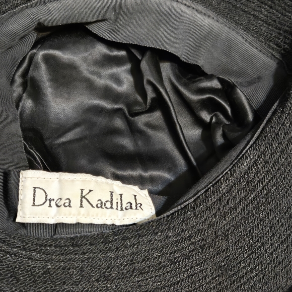 DREA KADILAK Women\'s Classic Style Black Rolled Velvet Edge HAT 6\